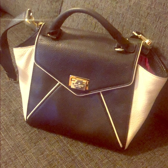 kate spade Handbags - Kate spade envelope cross body